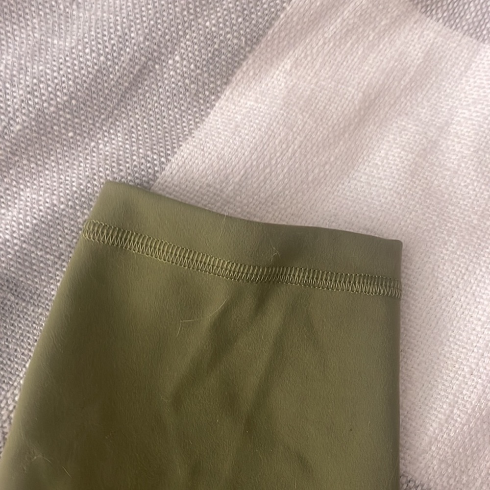 NWOT Lululemon Leggings - Picture 3 of 8